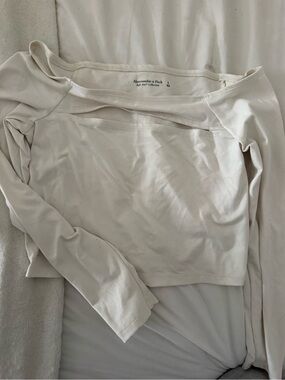 Abercrombie & Fitch Off-Shoulder Long Sleeve Top in Cream